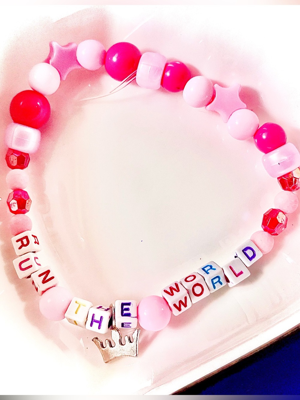 BUY1GET1FREE Beyoncé Run the World Bee Hive friendship bracelet